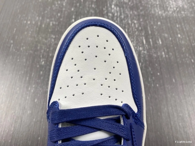 X CUSTOM 1 DM7890-101 OFF-WHITE JORDAN AIR TRAVIS SCOTT X 1101